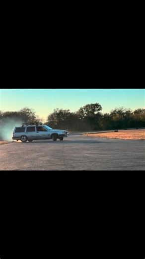 @ipdusa swaybar test youtube video is out now! Link in bio! Big thanks to @carsdriftcomplex for letting me use his track for this epic comparison of the stock swaybar setup vs 25mm front and rear ipd bars. In this video we did a grip driving lap time test aswell as a drift feel test with incar and out of car footage to really show you guys how effective these swaybars are in improving the handling and balance of a 7/9 series volvo. Like and subscribe for big volvo glutes #volvo #drift #volvo740 