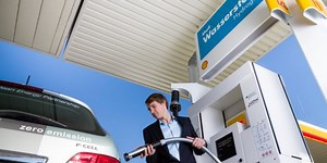 Toyota and Shell could build 7 hydrogen refueling stations in California
