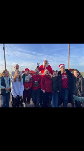 Merry Christmas from all of us at The Wrestlingworth Goodwill Fund. Wishing you all peace, prosperity and good health. Thank you for your continued support x | The Wrestlingworth Goodwill Fund