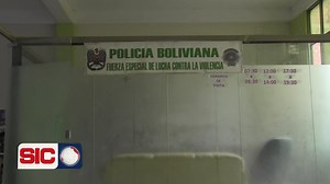 #SICInforma | Un hombre de 23 años atacó con un arma punzocortante a un integrante de su familia, la autoridad jurisdiccional determino enviar con detención preventiva por cuatro meses al agresor en la cárcel de San Pedro de La Paz. | Radio Televisión Caranavi | Facebook