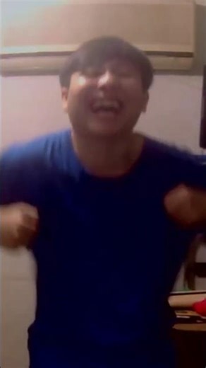 FORCED CHICKEN DANCE ON MY SONIC STREAM #shorts #chickendance