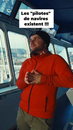 le commandant ne conduit pas le navire ? 🤔 #bateau #youtube #amixem
