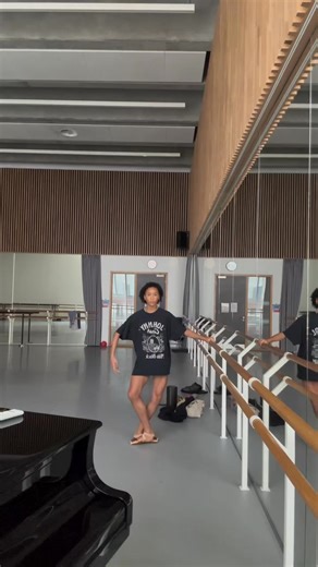 2.1K views · 38 reactions | Taela Rose Graff, Artist of the English National Ballet at the barre looking wonderfully elegant in her Freed of London Pointe Shoes Be sure to follow Taela on Instagram️ @taela_rose_graff 並 | Freed of London | Facebook