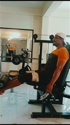 “Beast Leg Day 🔥 | Killer Squats & Explosive Power 💪 #shorts”#bodybuilding #musclebuilding #workout