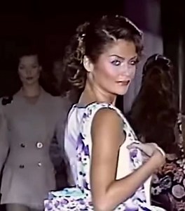 1995 Versace Spring Summer Collection Featuring Supermodels