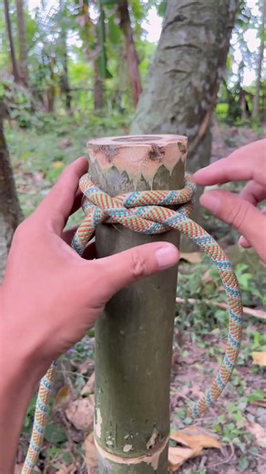 How to Tie a Super Strong Rope Knot #shorts
