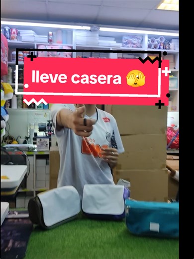 Por la compra de cualquier máquina de sublimacion podrás tener estos beneficios: ✅ 1 año de garantía en tu máquina ✅ Tabla de temperaturas y tiempos ✅ Moldes y pantonera de colores ✅ Capacitación gratuita presencial o virtual ✅ Servicio Post-ventas ✅ Insumos de regalo ✅ Programa de diseño CorelDraw (opcional) También puedes visitarnos en nuestras físicas en: 📍**Av.Garcilazo de la Vega 1358 Stand 343 (Galería Plazatec )** **Horario de atención:** * Lunes a viernes (10:00 am hasta 7:00 pm * Sábad