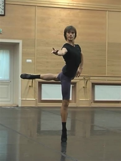 the art of russian ballet. on Instagram: "Artem Ovcharenko rehearsing Pierre Lacotte’s ‘Marco Spada’ ✨ • @artemovcharenko_official • #artemovcharenko #marcospada #bolshoiballet #bolshoitheatre #pierrelacotte"