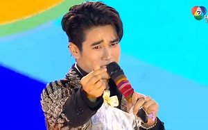 Euro - 音乐会现场版《Bad Boy   帅气地站在你身旁》