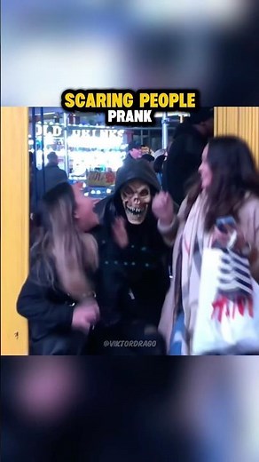 Scaring People in Times Square 😂 Halloween Edition