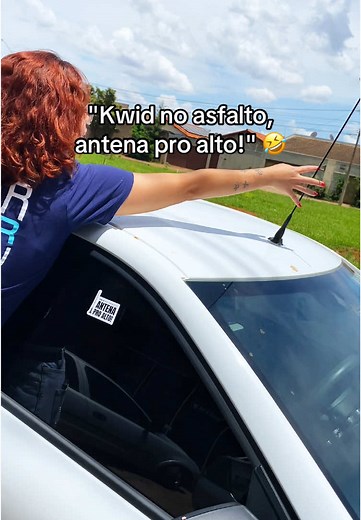 Kwid no asfalto? Antena pro alto Kwid na rua? Antena pra lua Kwid no sinal? Antena na vertical Kwid parou? Antena empinou Kwid saiu? Antena subiu Kwid na reta? Antena Ereta Kwid na calçada? Antena empinada Kwid de rico? Antena pro pico Kwid de pobre? Antena só sobe #kwid