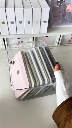 Apple iPhone 14 Pro Max gift pack with ultra-satisfying ASMR vibes 🎁📱 From the slow lid lift to the crisp accessory clicks — a true premium unboxing you can hear and feel. Hashtags: #iPhone14ProMax #ASMRUnboxing #SatisfyingASMR #TechTok #ViralUnboxing 📱✨