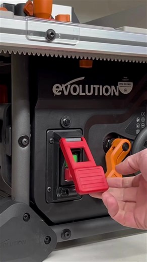 "Everything just works so well!" That’s what @fathogwoodworking had to...