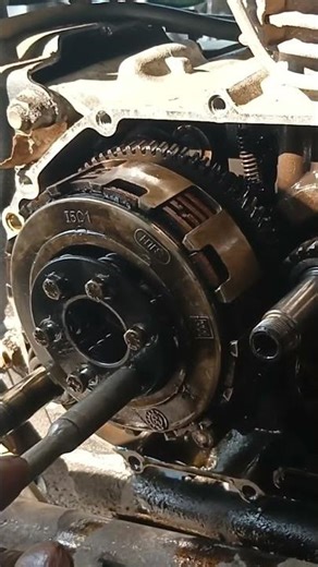 How to Start Your Motorcycle with a Clutch (Biker Tips)