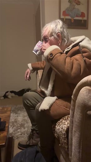 💥 Help needed for Harry💥 Single Nan needed for 80-year-old Harry Requirements have to be loyal AF with no cheeky side hustles, age between 55 to 95 but if over 95 Harry can be flexible for the right Nan, original teeth preferred dentures negotiable and someone who doesn’t take life to seriously. If your Nan fits the bill, tag her below before Harry starts swiping on Tinder……. | AZi Thomas