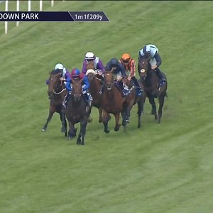 A truly sensational renewal of the Coral-Eclipse 😮 By winning this years race CITY OF TROY not only became the first horse to win the Coral-Eclipse and Derby in the same year since GOLDEN HORN, but also earned himself a place in the California Crown John Henry Turf Championship at Santa Anita Park in September. Iconic. | Sandown Park Racecourse