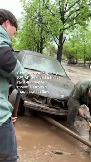 Torrential rain unleashes destructive flash floods in Santiago