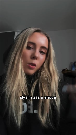 Adusha on Instagram: "Důvod, proč jsem začala psát, bylo převážně kvůli psychickému zdraví❤️‍🩹 Nepodceňujme to, všímejme si příznaků u sebe i u druhých a dovolme si pomáhat. #mentalhealth #songwriter #vlastnitvorba #psychika #fyp"