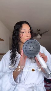 Are you struggling with diffusing your curls? Check the tips from...