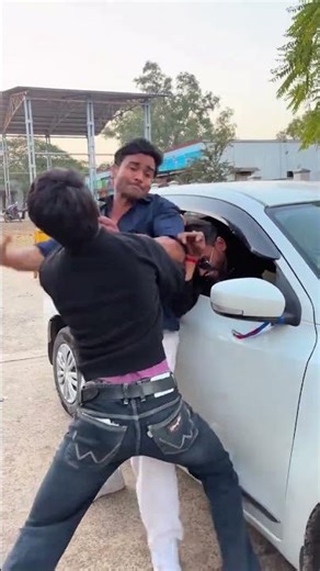 Halle Matlab Durghatna 😂 | Bundeli Comedy Jab Language Galat Ho Jaye #bundeli #funny #shorts