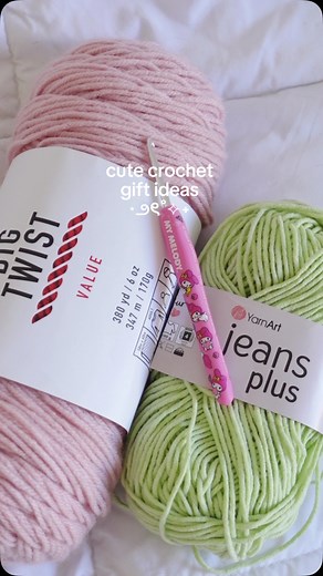 wendycrochets | cute crochet gift ideas (for christmas) 🎄 from easy to medium difficulty! drawstring bags - freehanded bow keychain - beyond diary... | Instagram