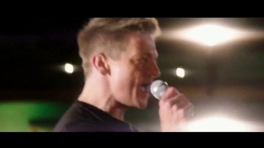 Jeep Labor Day Sales Event TV Spot, 'Grand Party' Featuring Jeremy Renner [T2]
