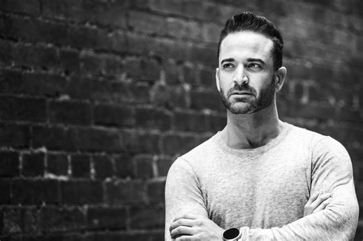 7 AI Tools Solopreneurs Are Using to Build 7-Figure Businesses (With No Team and No Stress)