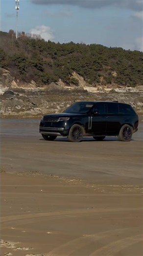🔥 2025 Range Rover Autobiography – The King of Luxury SUVs! 👑🚙