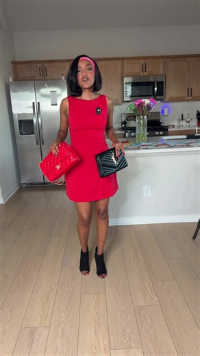 Helppp🥺🥺❤️or 🖤