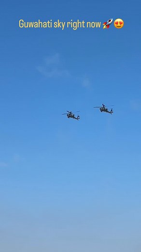 Indian Air Force Show - Guwahati🇮🇳 . . #indianairforce #airforceday #india #viralvídeo #trendingreels #foryou #airshow #indianairforce🇮🇳✈️ #indianarmylovers🇮🇳 #assam #skyhighguwahati #airshow2025guwahati #iaf #sukhoi #tejas #rafale | Nasim Ansari