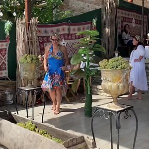 660K views · 9.5K reactions | კახეთში რთველი დაიწყო... ლამაზი სანახაობა - ლალი მოროშკინას, ხათუნა ხოფერიასა და მედეა შაფათავას მიერ დაწურული ღვინო... | palitravideo.ge | Facebook