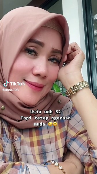 Colorful Outdoor Fashion with Accessories