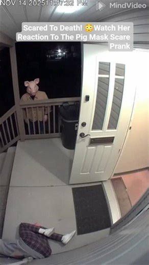 Scared To Death! Watch Her Reaction To The Pig Mask Scare Prank #Prank#ScarePrank#FunnyPranks