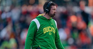 Watch: Dan Lanning discusses Oregon's roster, preparation for Holiday Bowl