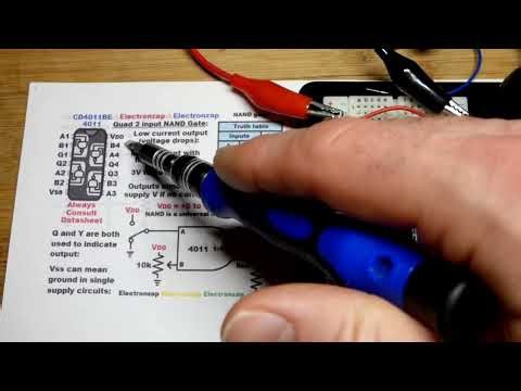 4011 Quad 2 Input NAND Gate IC Demo Alternating LEDs Integrated Circuit NOT AND