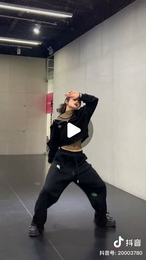 K-P☯P DANCE (케이팝 댄스) | Rate this choreo 1-10 🏹💘 [#kpop #dance #koreadance #chungha #korea #dancekpop #1milliondancestudio #kpopl4l #kpopf4f #f4f #l4l #dancing... | Instagram