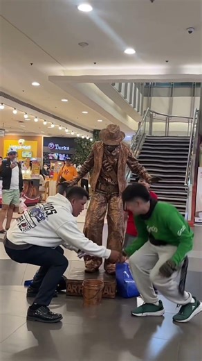 Nag walk out #dance #jasonlapuz