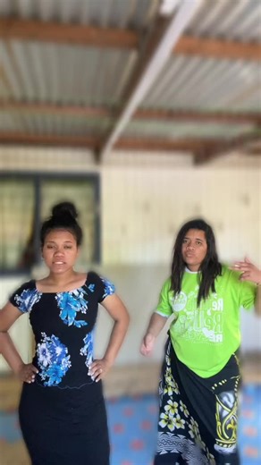 Sila (@sikeeee_07)’s videos with sonido original - turró regio93