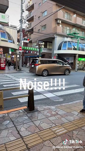 Understanding Communication Noise in Relationships