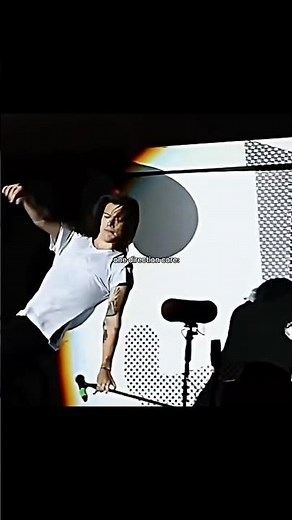 One Direction’s Most Chaotic Moments Caught on Camera 😂🎤
