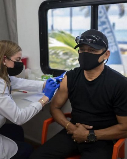 White House expected to recommend booster shots for 'most Americans'