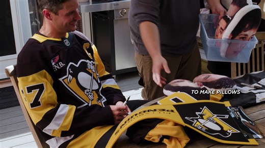 Backyard show and tell with the captain. | Pittsburgh Penguins