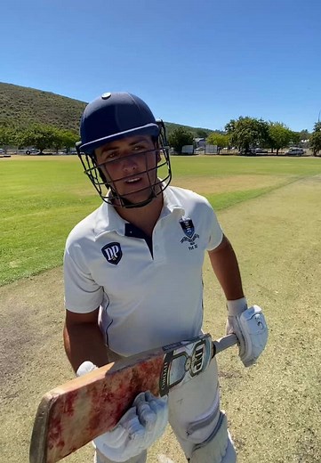 Cow cowner showing the real JSK that there is some merit in batting deep. If the proteas need a late call up for the world test championship final they know who to call. #cricket #sa20 #cowcorner #testcricket #villagecricket #fyp