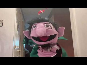Count Von Count singing “All I Want For Christmas Is My Two Front Teeth” (60FPS)