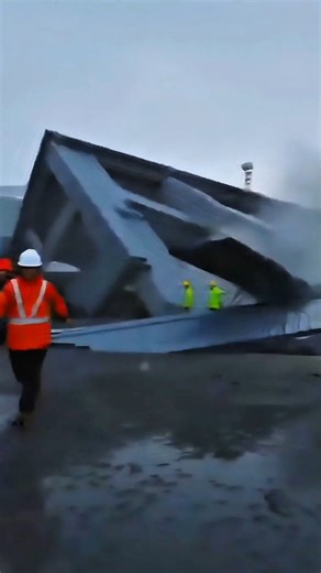 They Chose to Demolish During a Storm… Big Mistake! #fail #construction#crane#engineering#demolition