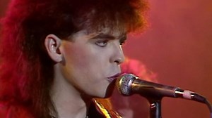 IQ - Live From London