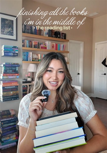 we’re back with a big stack of books and another reading challenge 🤭📚 #readingchallenge #tbr #vlog #bookhaul #readinglist
