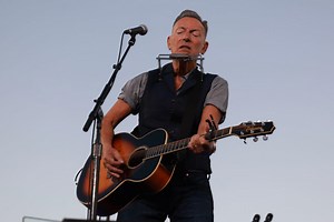 Bruce Springsteen Releases First Song From Lost Country Album