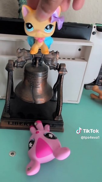 this is part 1 of the FINALE of the maddison series 🥳🥳 comment part 2 if you want to see Ryan get beat up for the finale part #fyp #trending #lps