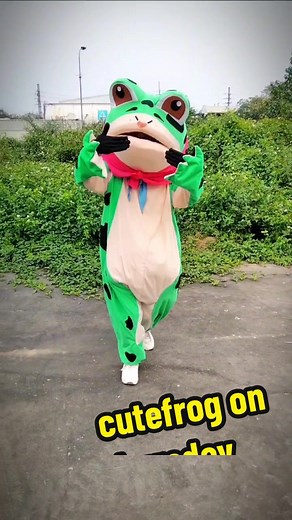 Adorable Frog Practicing Jumping | Funny Animal Video